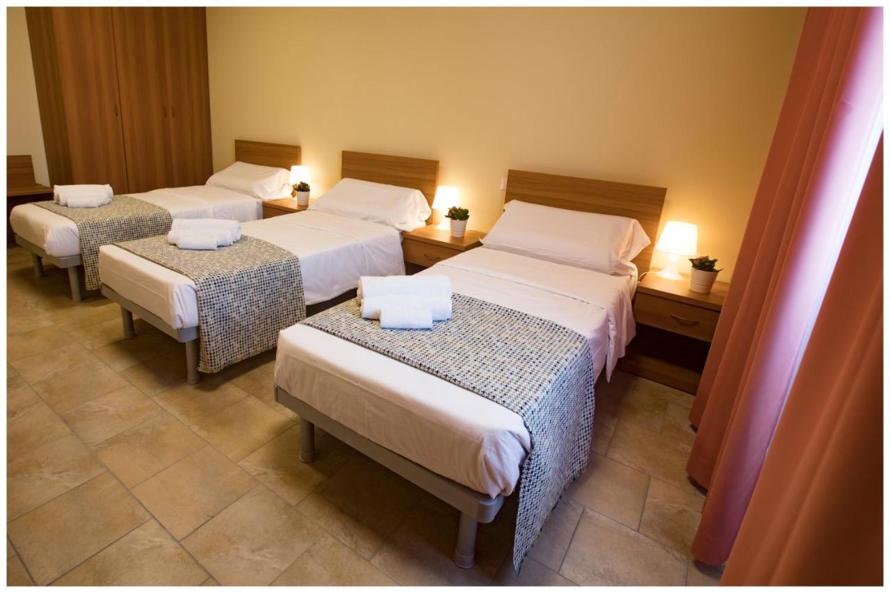 Santa Teresa House Hotel Verona Buitenkant foto
