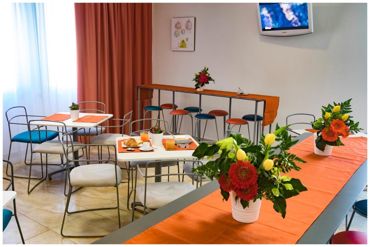 Santa Teresa House Hotel Verona Buitenkant foto
